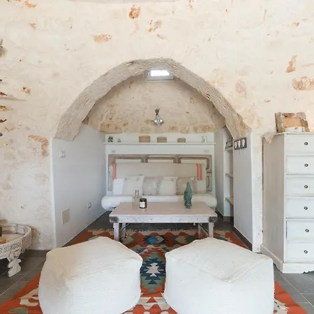 Trullo Letizia Con Piscina * Ostuni