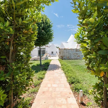 Trullo Letizia Con Piscina Villa *